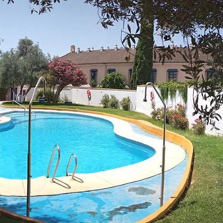 Sevilla Brisas Vip One Valencina De La Concepcion Esterno foto